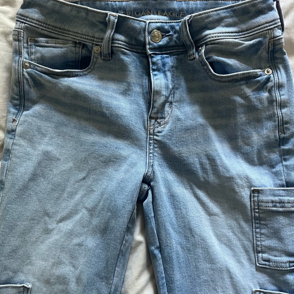 American Eagle Outfitters Flare Blue Jeans with Stretch and Faded Wash